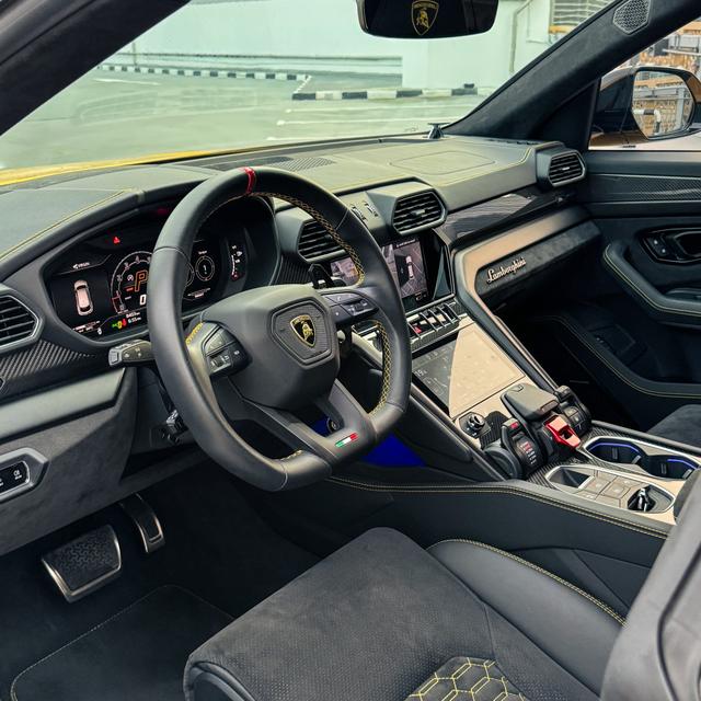 car-item1