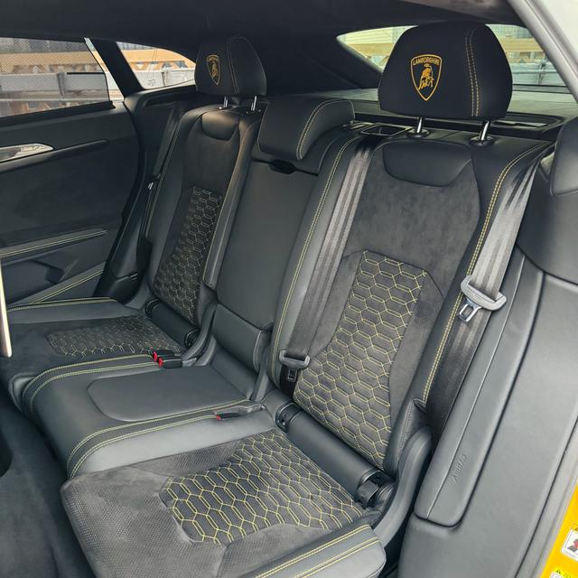 car-item1
